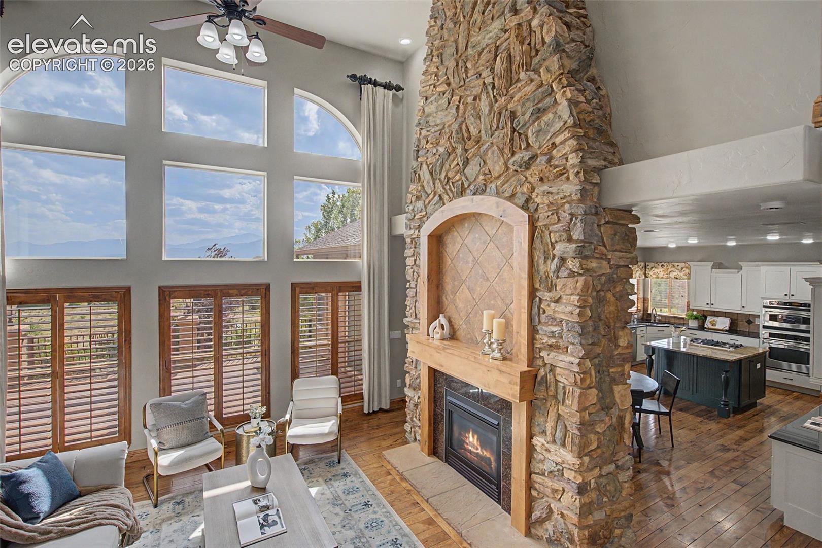 Listing photo 7 for 1077 Crystal Basin Drive