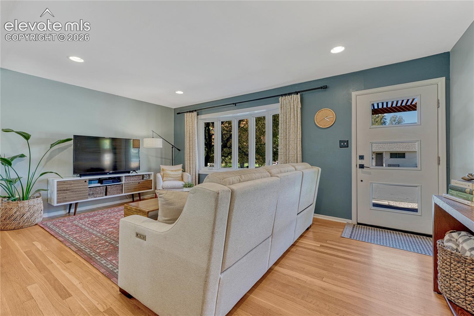 Listing photo 10 for 2845 N Institute Street