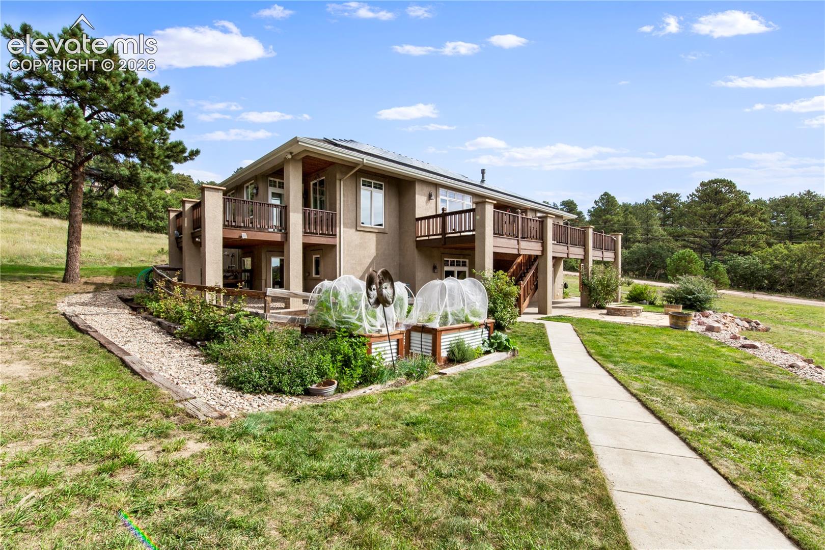 Listing photo 43 for 3290 Hamal Circle