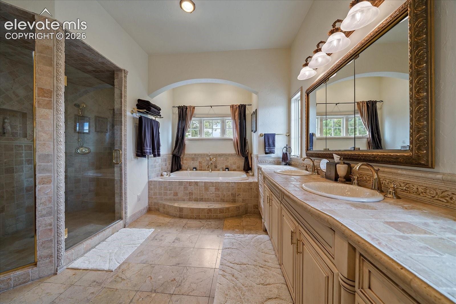Listing photo 22 for 1175 Castle Pointe Drive