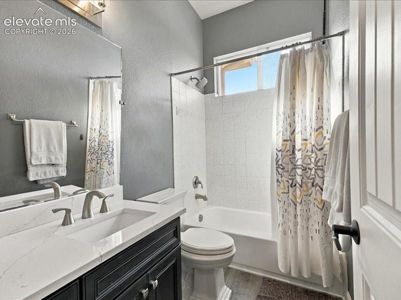 Listing photo 32 for 589 Burke Hollow Drive