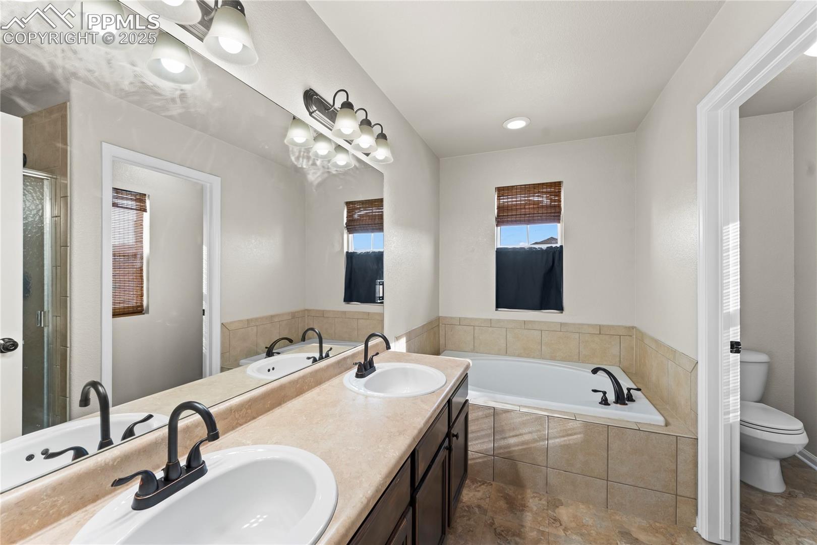 Listing photo 19 for 11508 Black Maple Lane