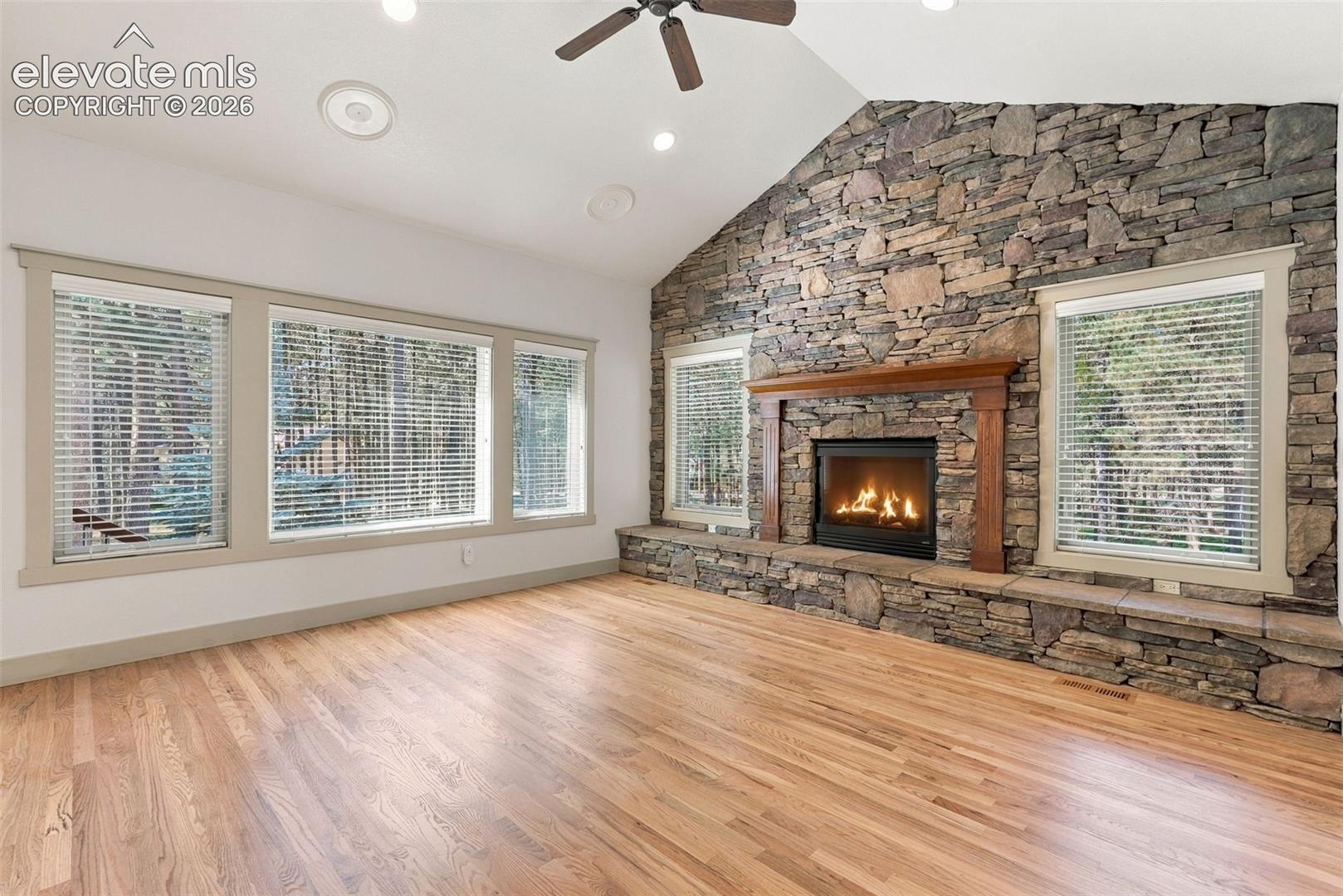 Listing photo 14 for 18825 Pagentry Place