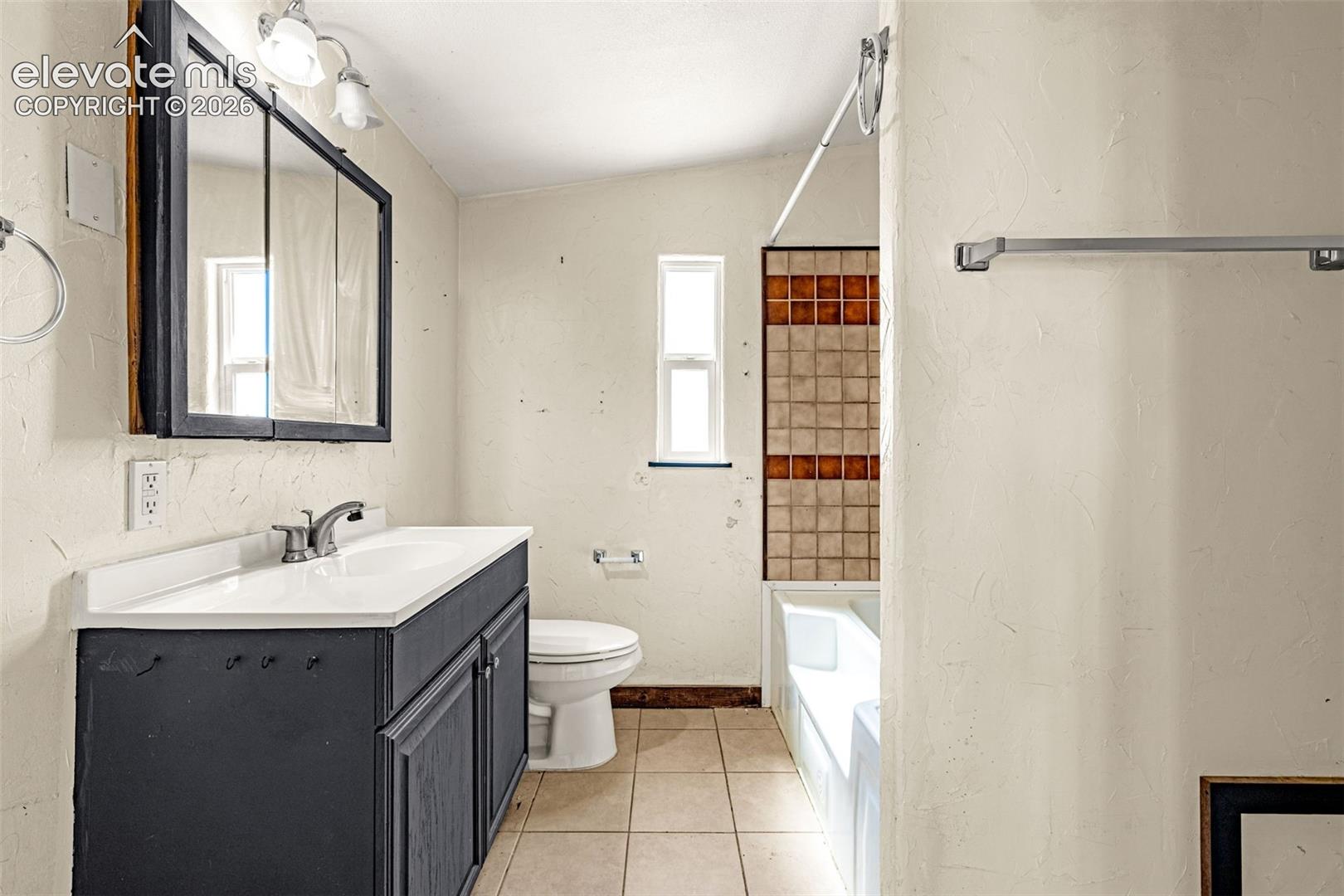 Listing photo 13 for 4465 S Johnson Road