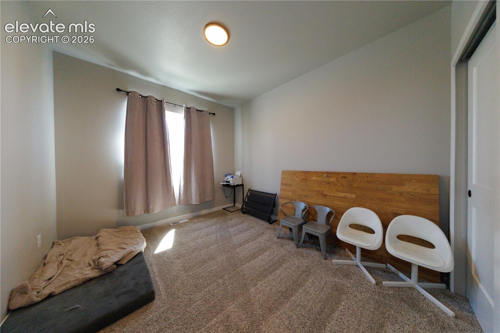 Listing photo 5 for 452 Indian Grass Street