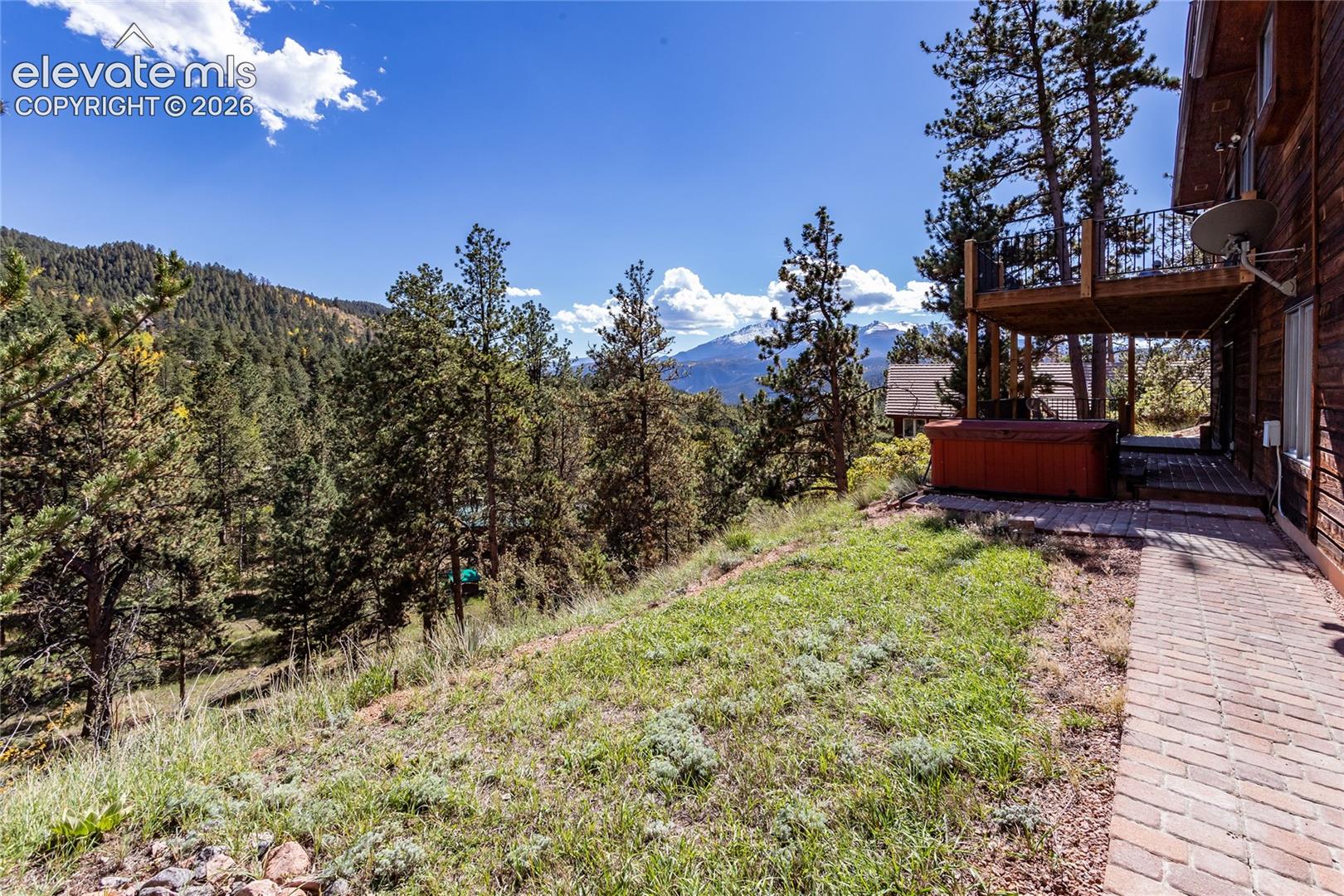 Listing photo 45 for 1325 Kings Crown Road