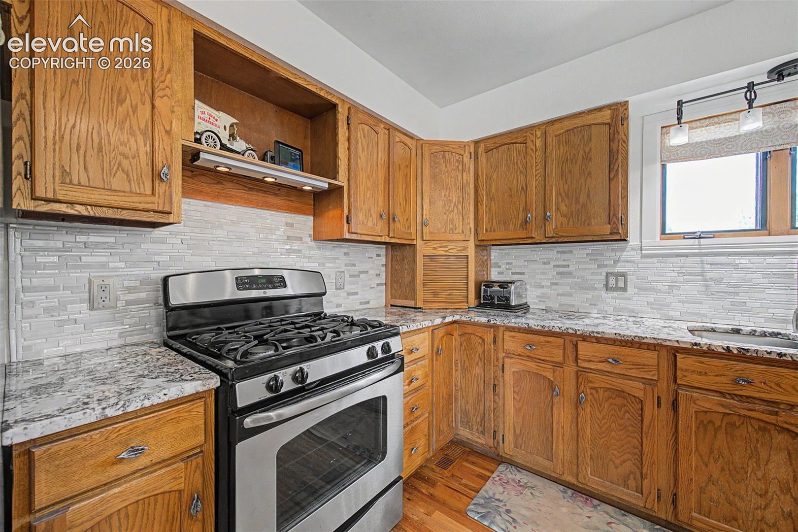 Listing photo 21 for 19155 Spring Valley Road