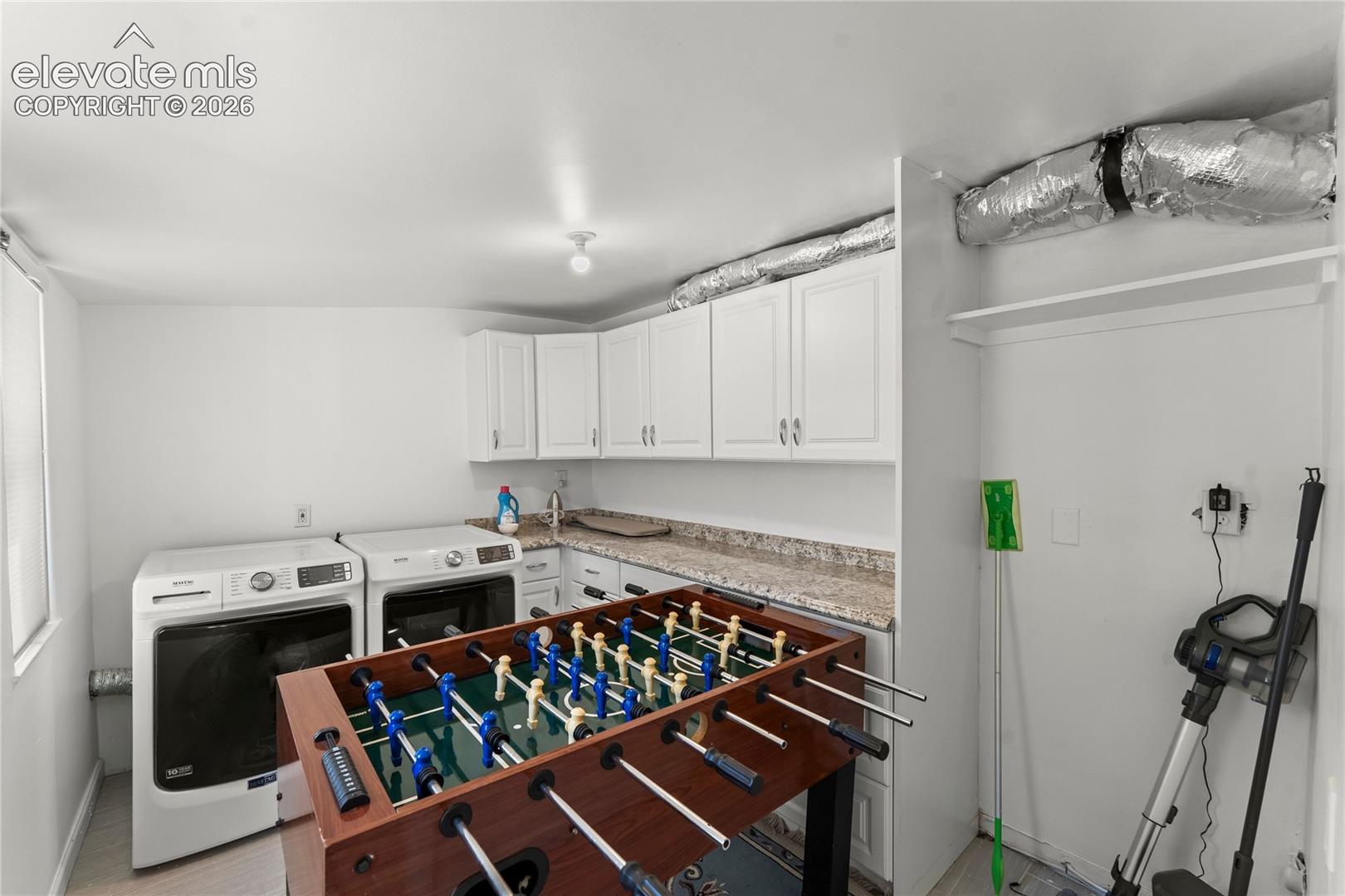 Listing photo 21 for 2706 W Pikes Peak Avenue