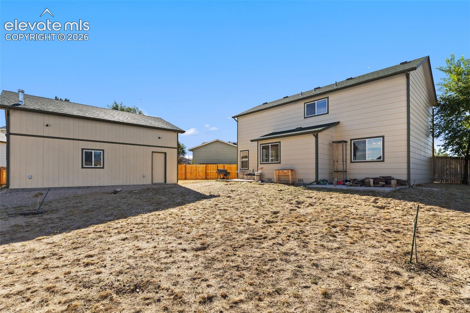 Listing photo 27 for 1150 Pipestone Court