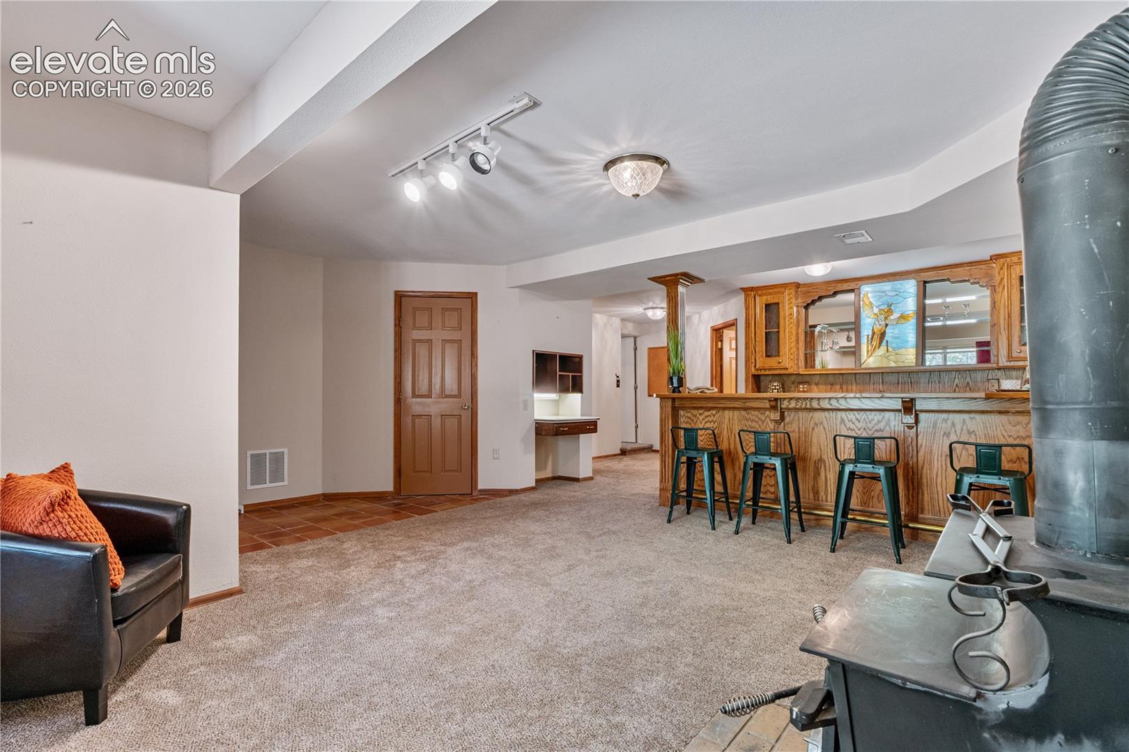 Listing photo 25 for 222 Clio Avenue