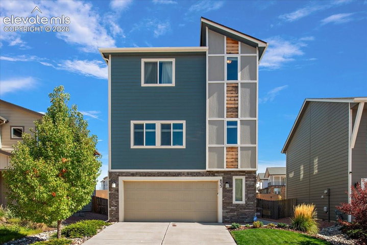 833 Grissom Drive — listing photo