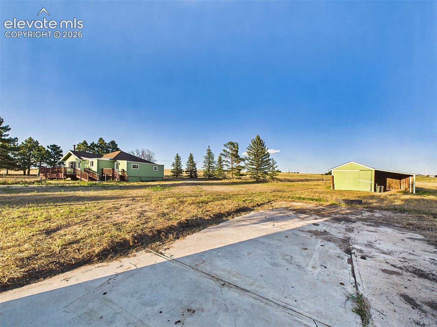 Listing photo 45 for 23015 Murphy Road