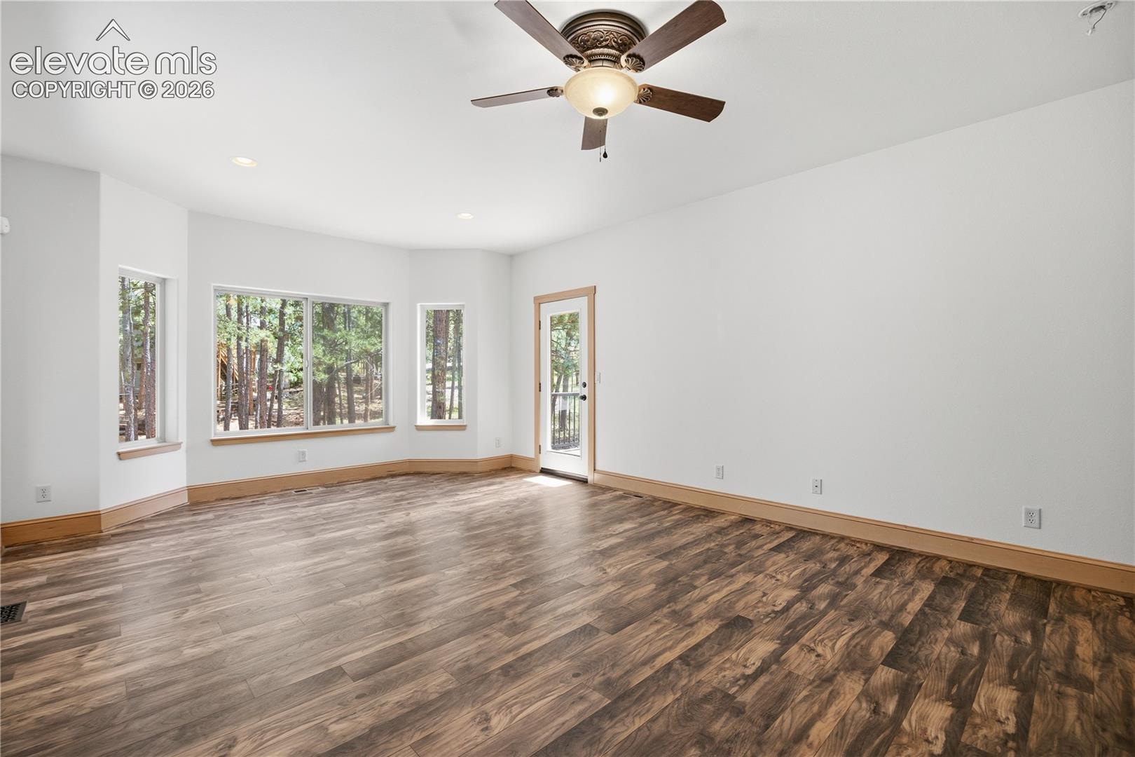 Listing photo 21 for 164 Metcalf Lane