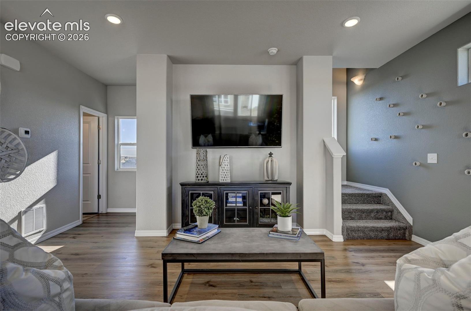 Listing photo 7 for 13684 Nederland Drive