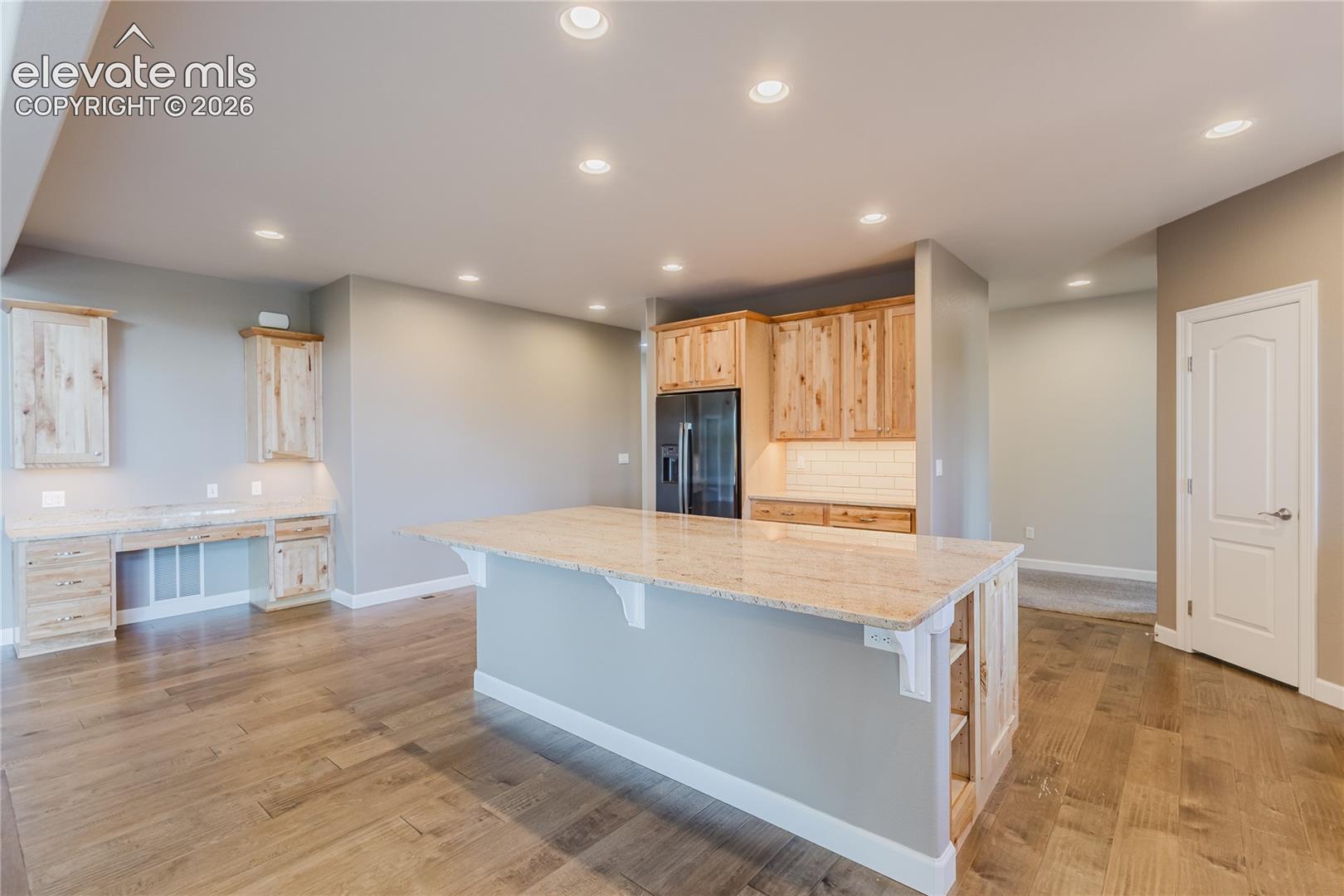 Listing photo 17 for 407 Silvermoon Heights