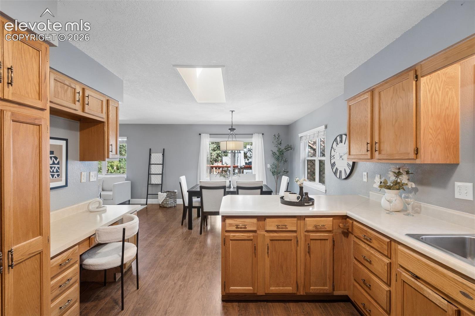 Listing photo 9 for 17950 New London Road