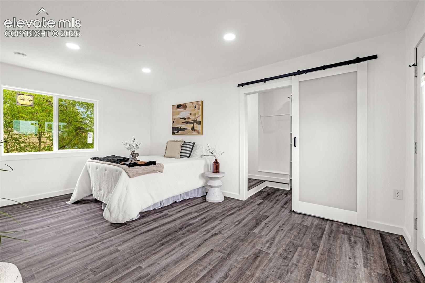Listing photo 28 for 1375 Bonita Drive