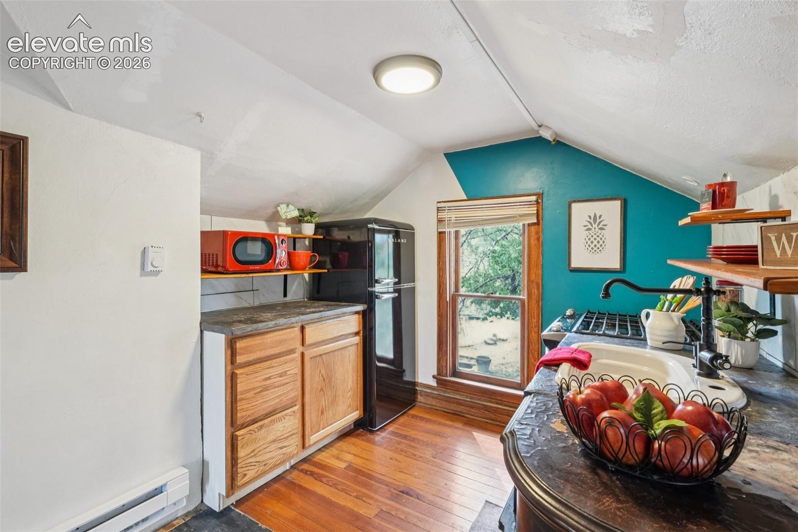 Listing photo 34 for 708 Cooper Avenue