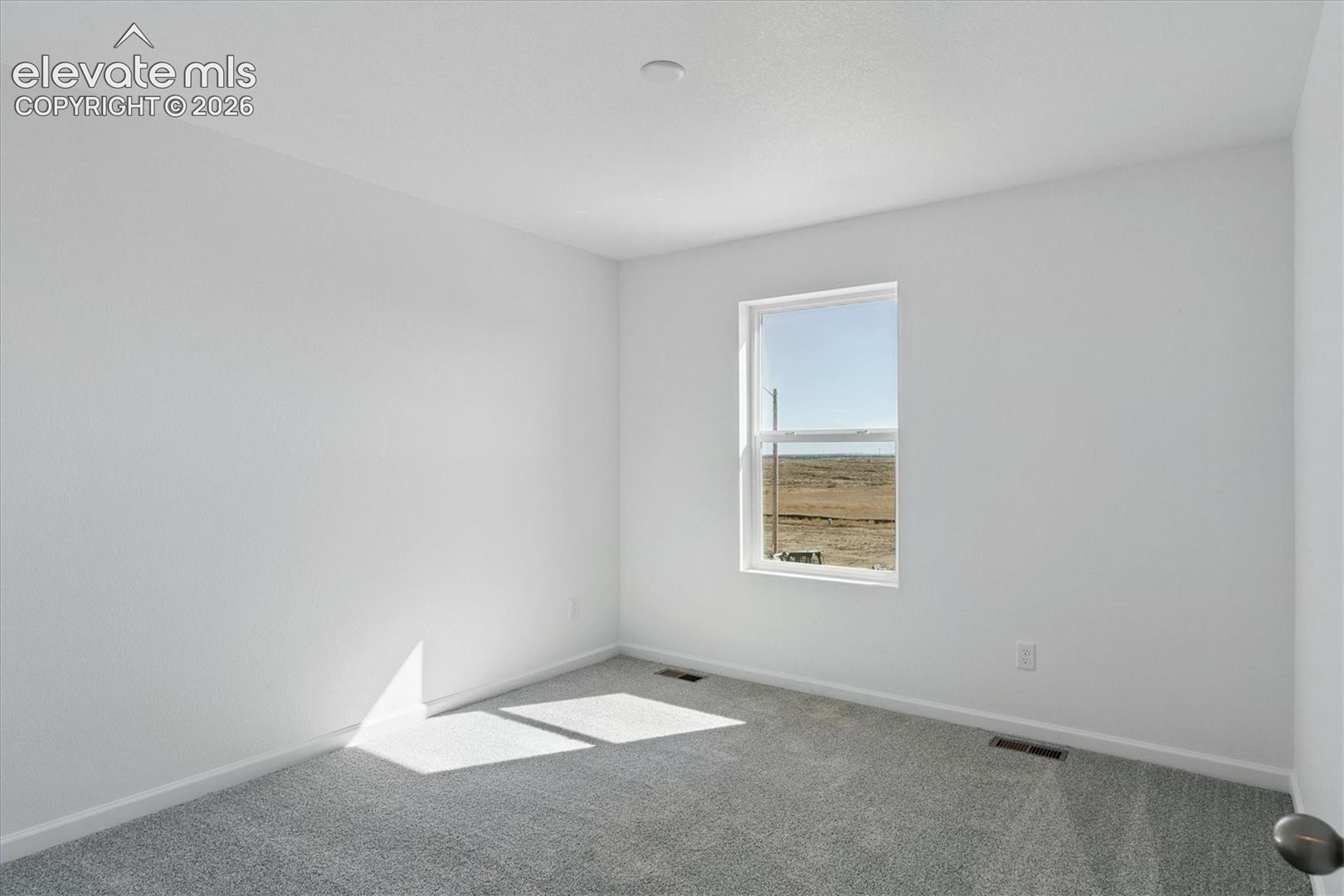 Listing photo 9 for 2513 Milano Way