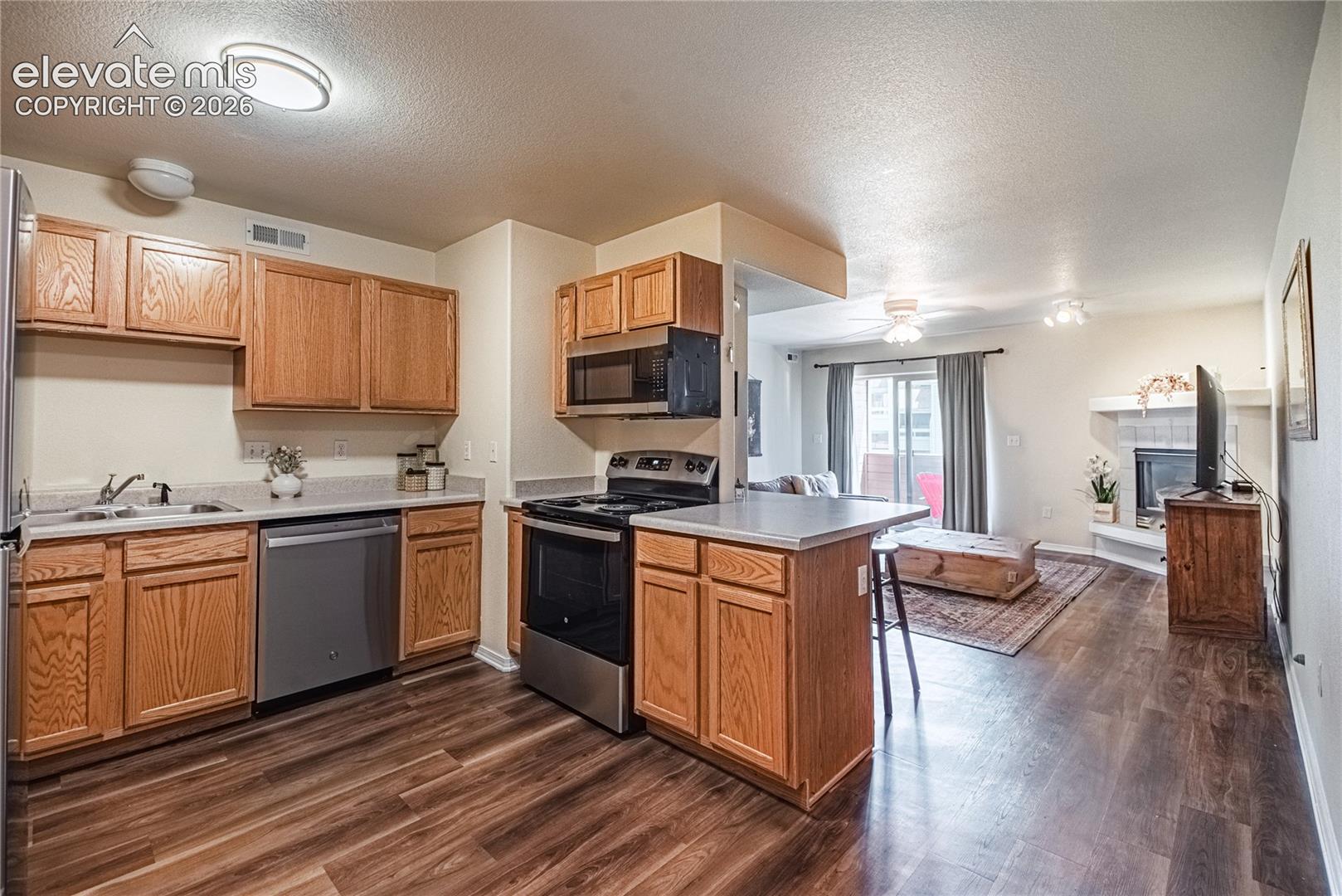 6755 Delmonico Drive, photo 15