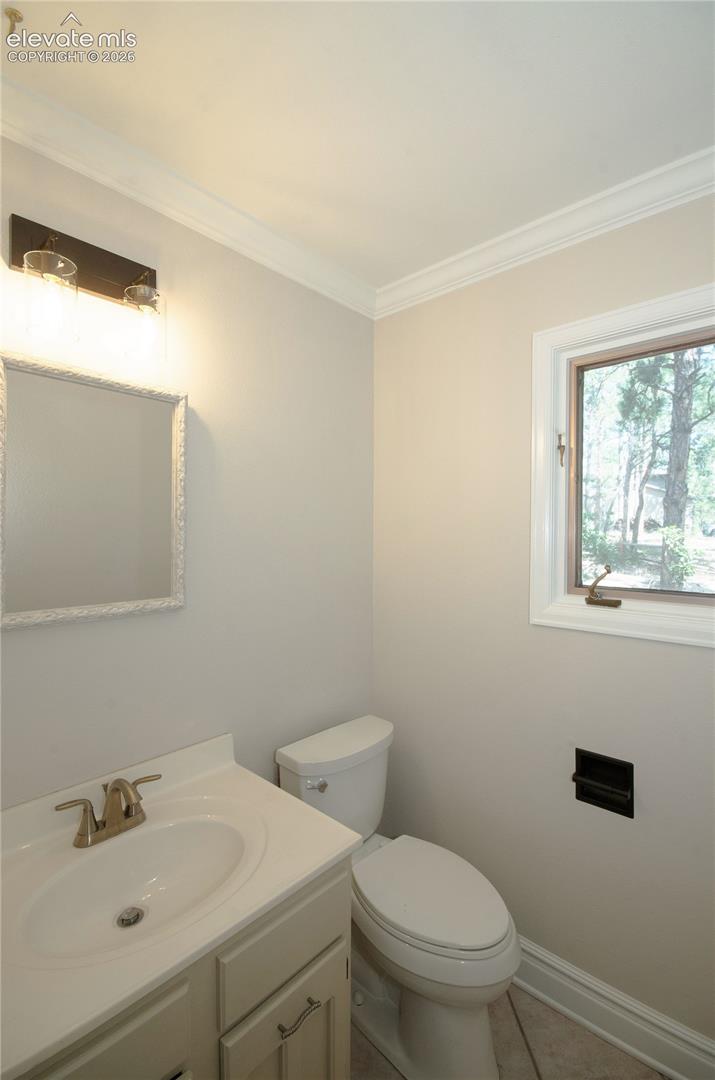 Listing photo 13 for 17360 E Caribou Drive