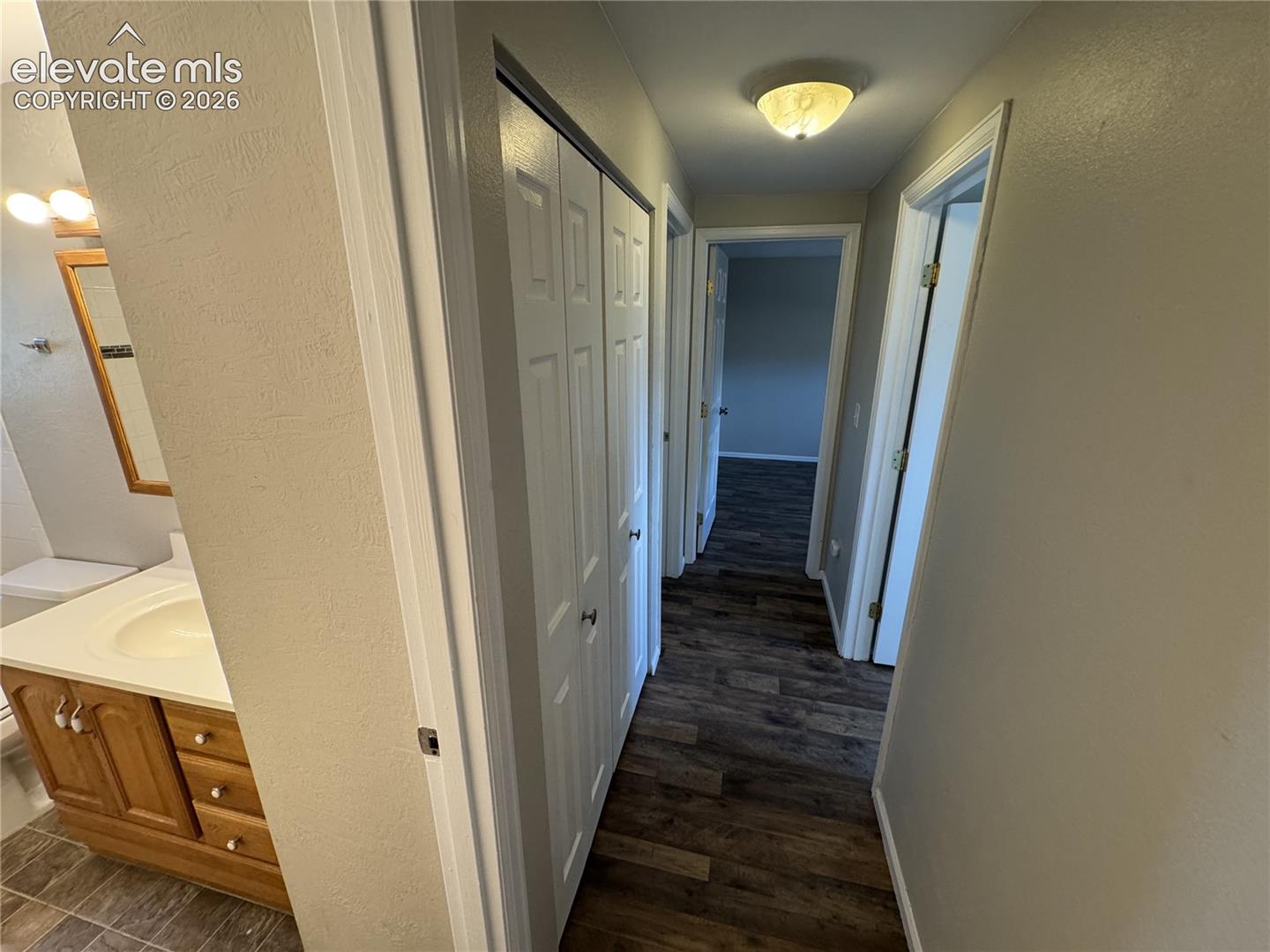 Listing photo 14 for 670 Calle Entrada NA