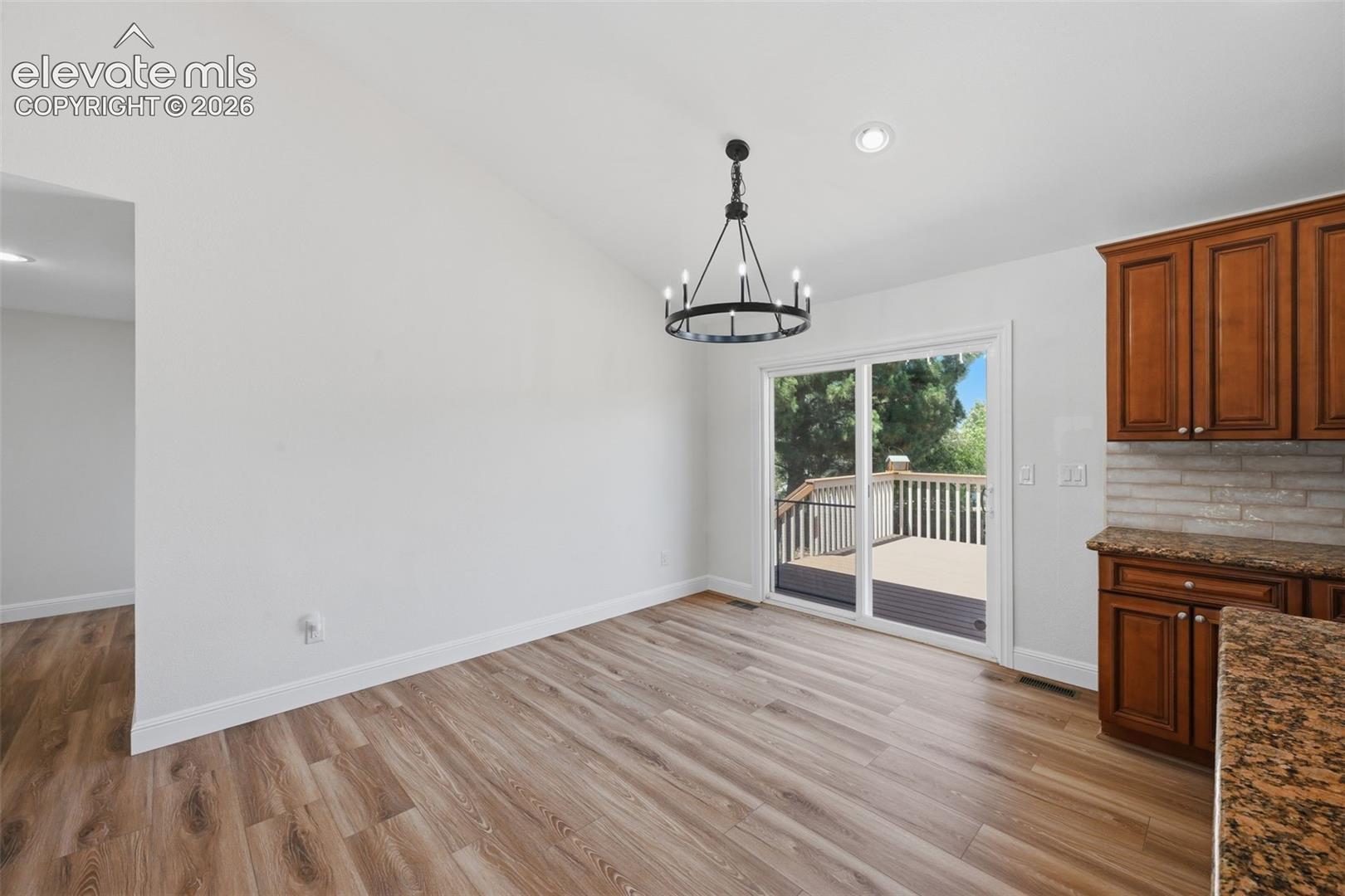 Listing photo 13 for 780 Bayfield Drive