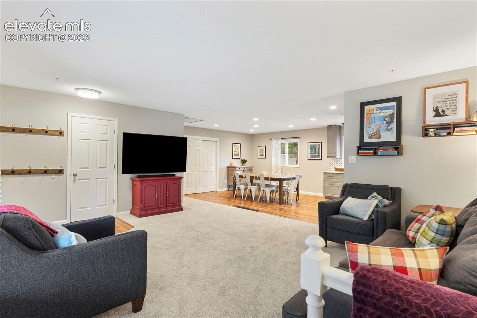 Listing photo 7 for 6372 W Wicklow Circle