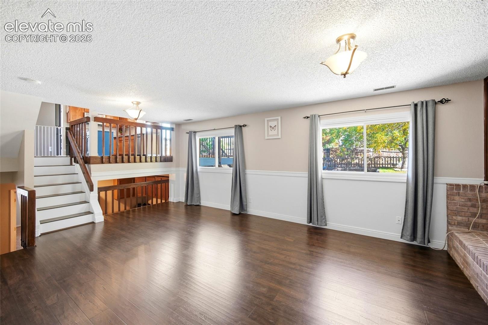 Listing photo 19 for 3880 Cloud Drive