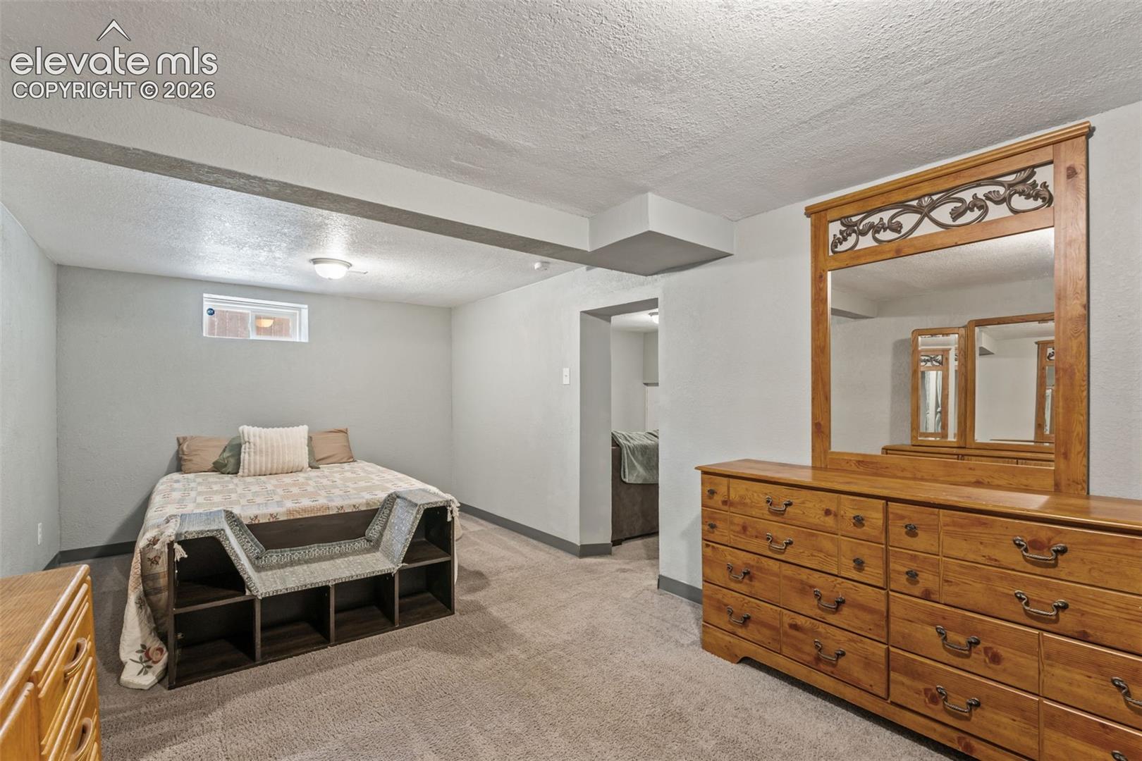 Listing photo 34 for 1726 E Evans Avenue