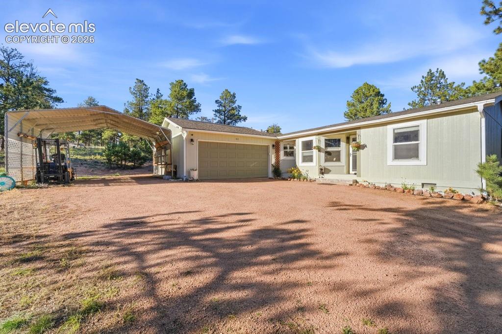 Listing photo 3 for 61 Forge Drive