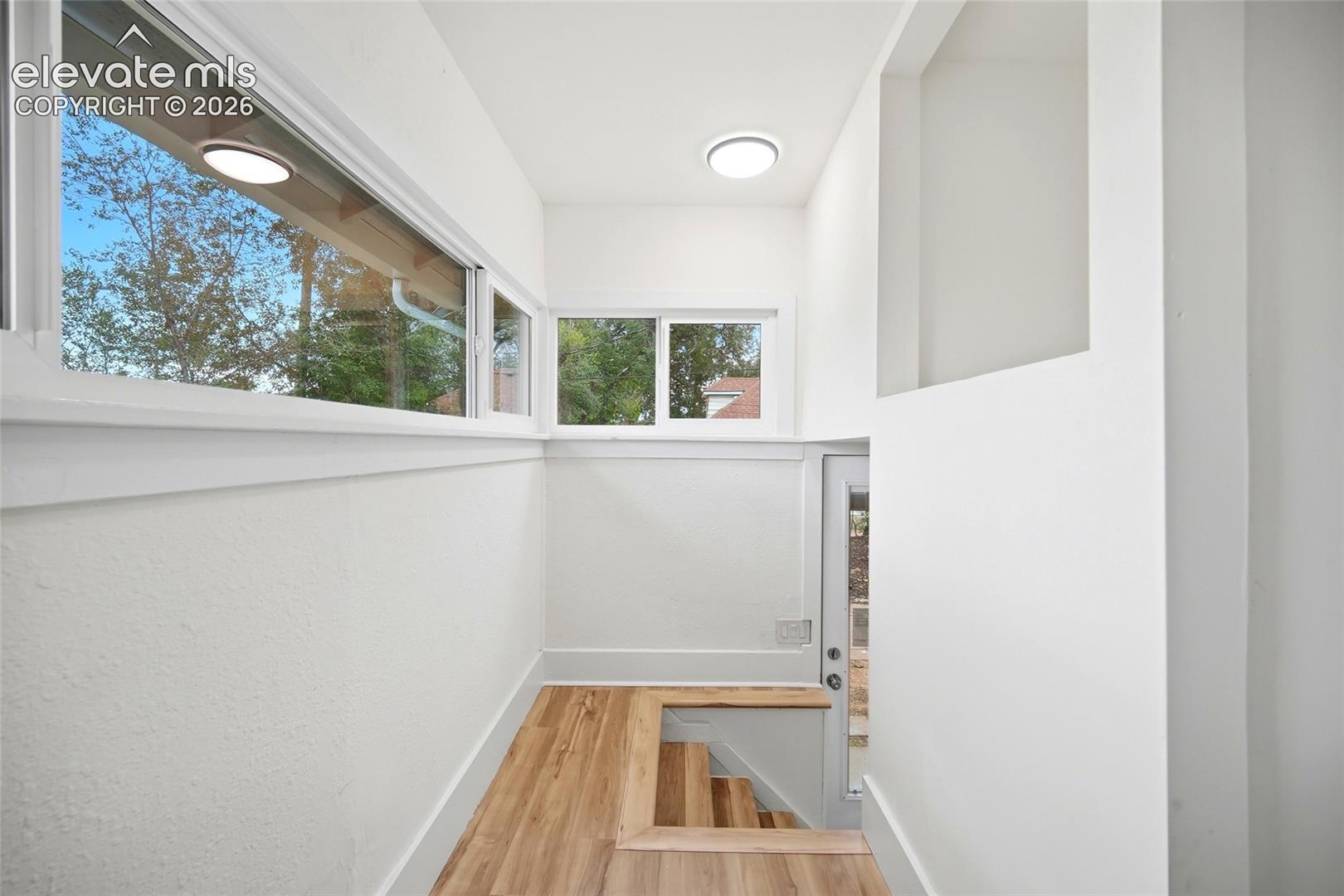 Listing photo 14 for 947 E Costilla Street