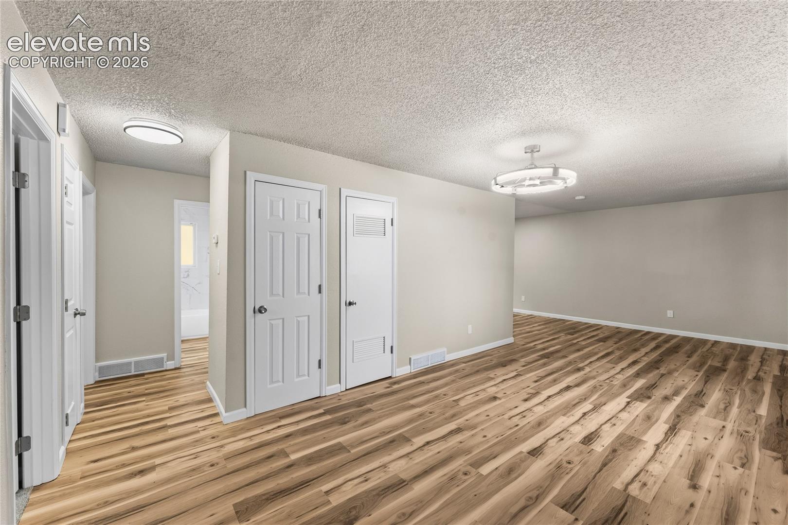 Listing photo 14 for 1214 Burnham Street