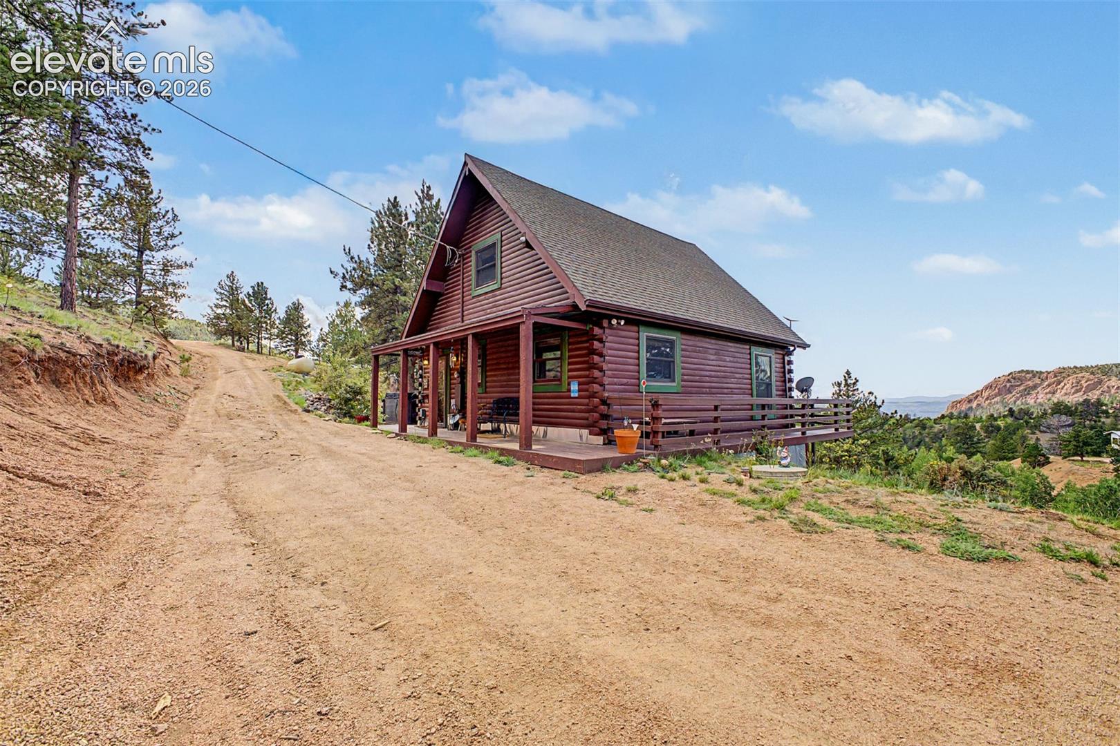 Listing photo 8 for 525 Wilson Way