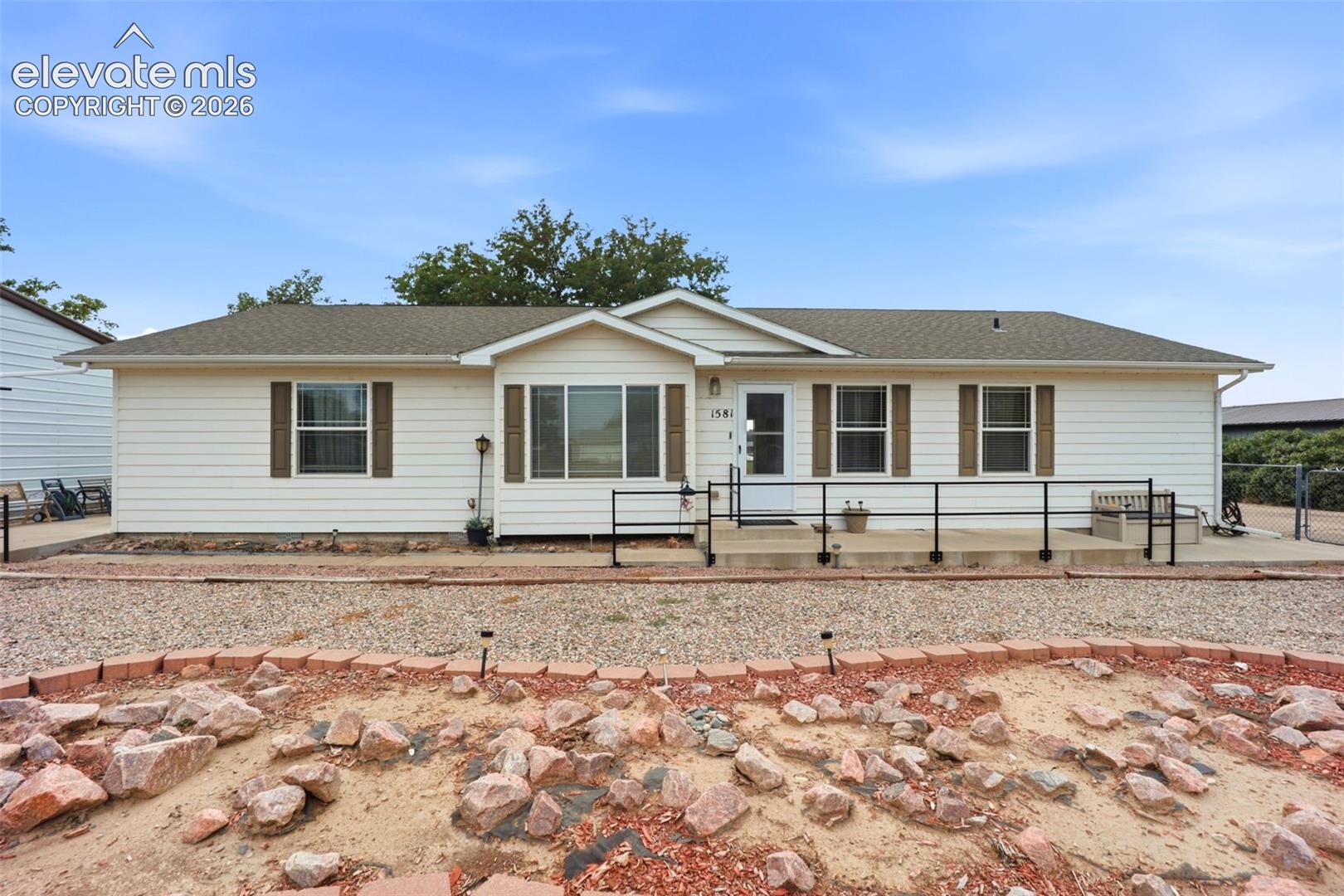 Listing photo 37 for 1581 Center Lane