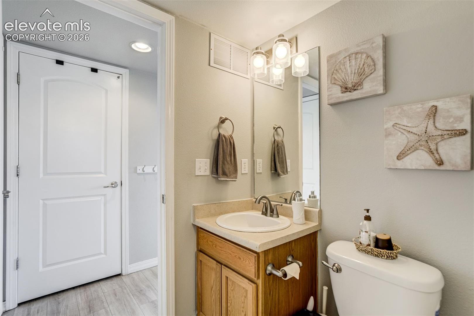 Listing photo 22 for 7335 Willowdale Drive
