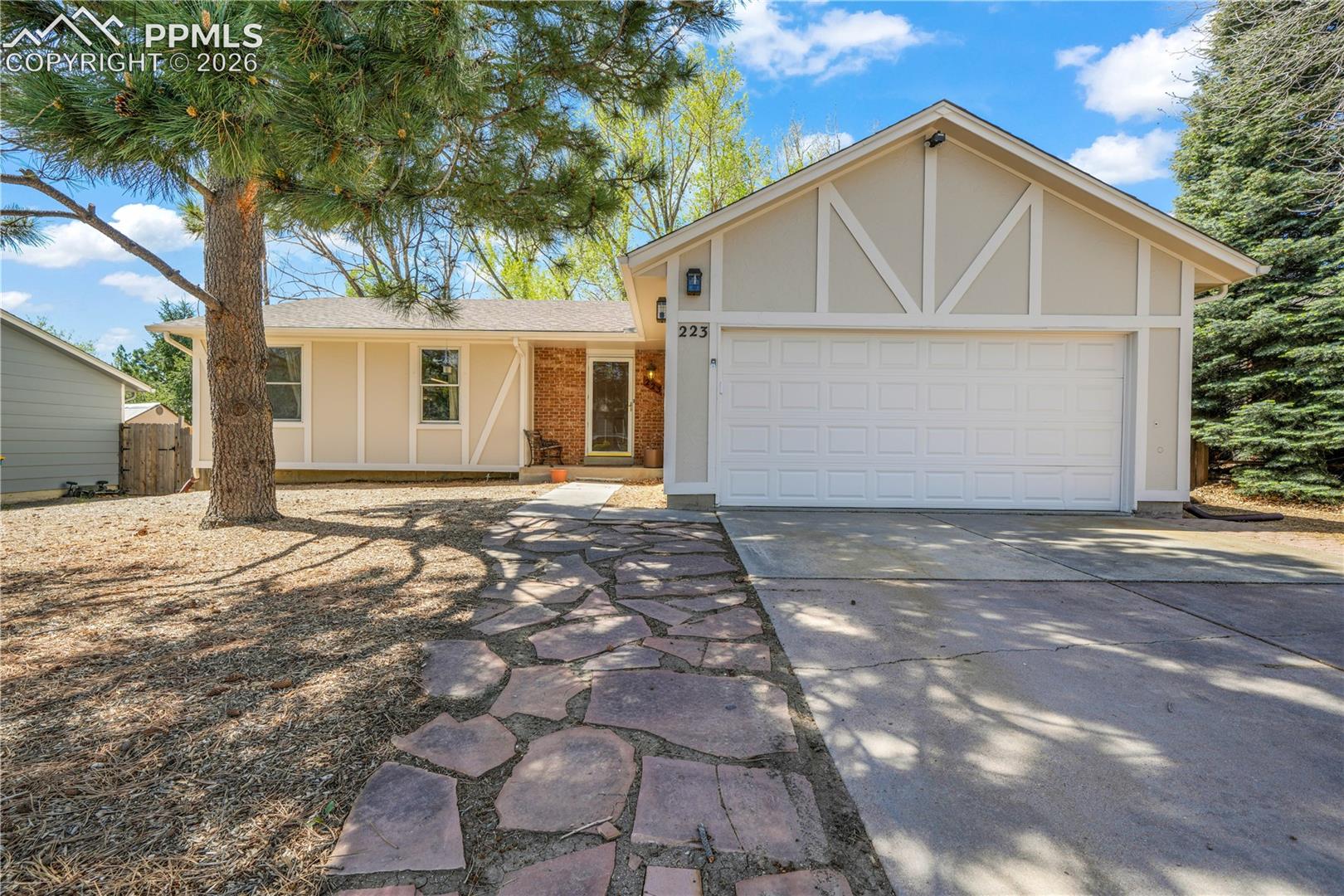 223 Saddlemountain Road