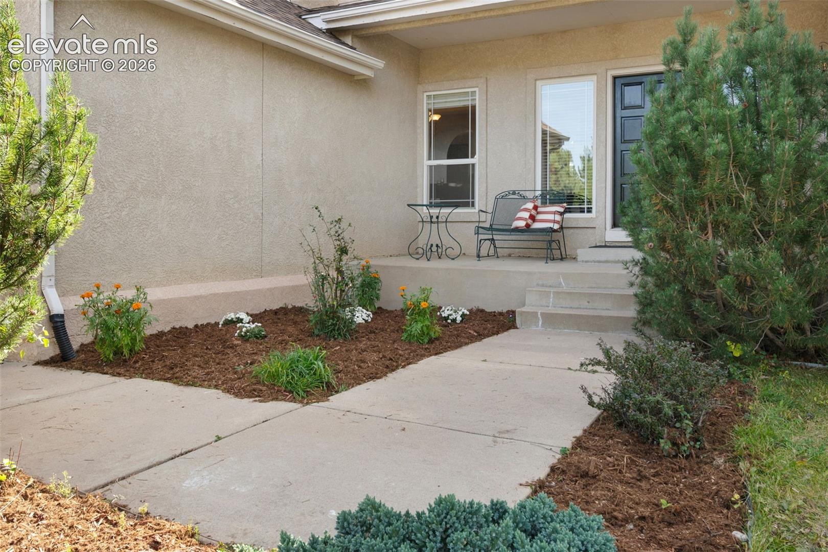 Listing photo 4 for 1605 Capadaro Court