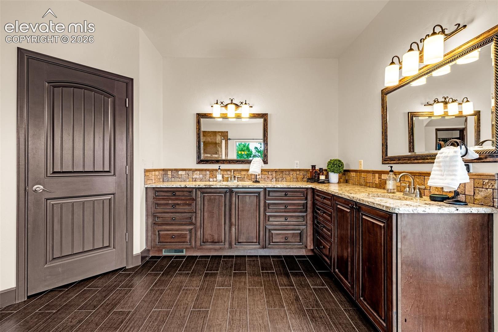 Listing photo 29 for 16895 Horizon Ridge Trail
