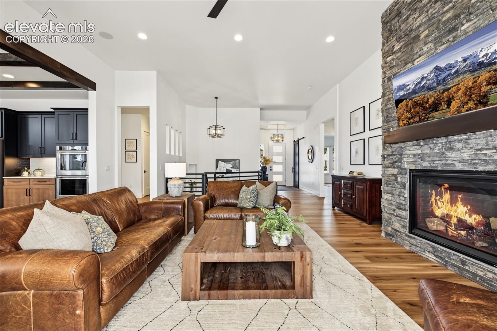 Listing photo 8 for 16349 Treetop Glory Court