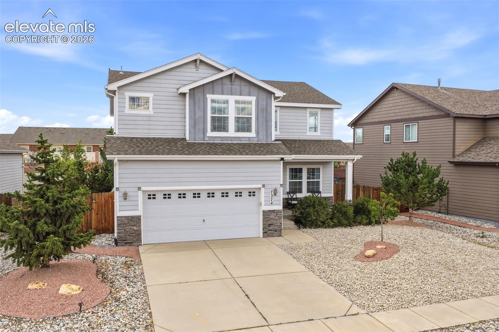 7274 Red Cardinal Loop