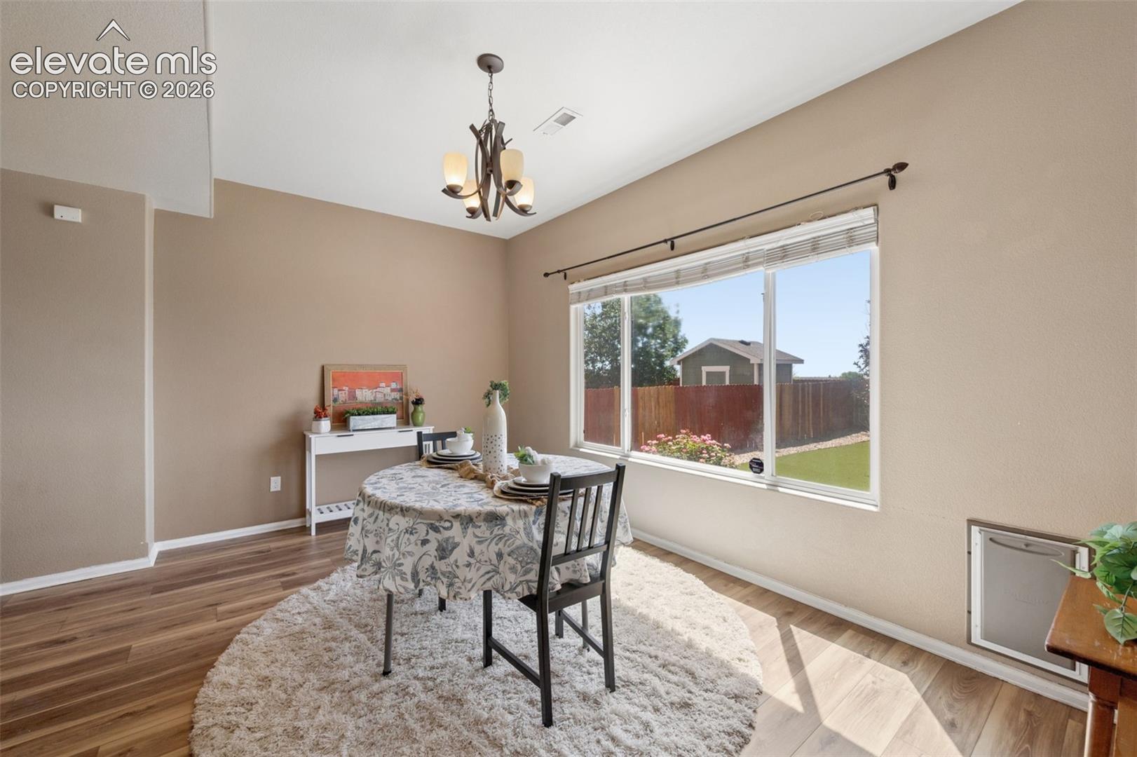Listing photo 7 for 7589 Chenoa Court