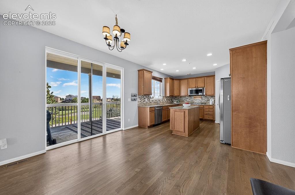 Listing photo 21 for 9725 Beryl Drive