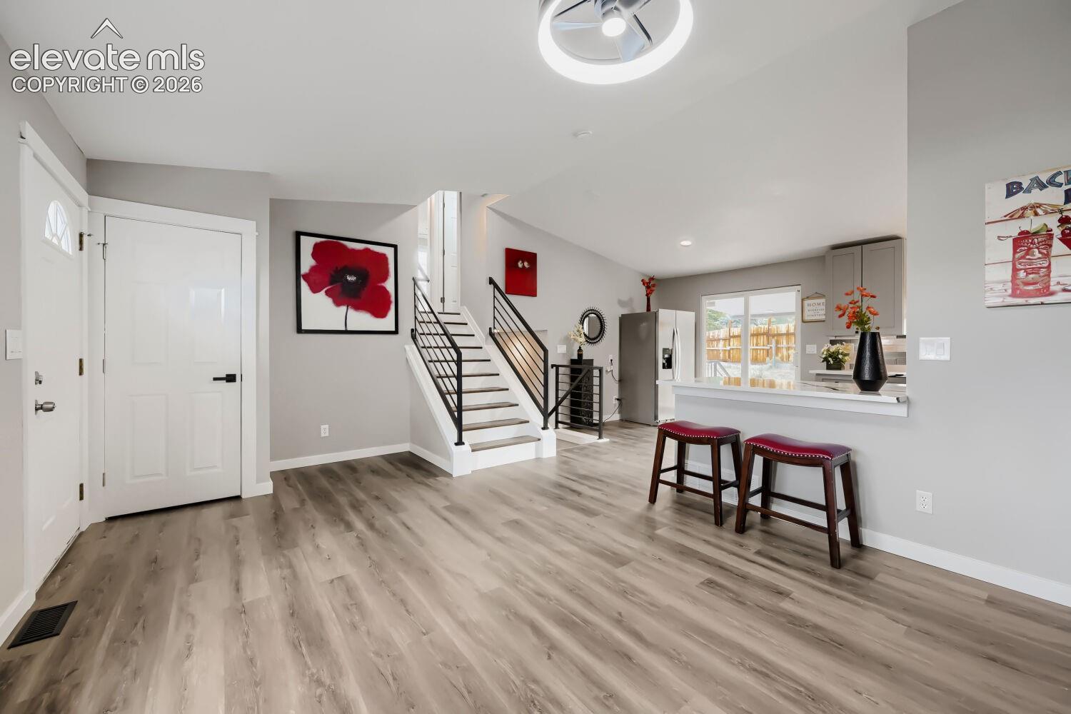 Listing photo 5 for 4506 Lancaster Drive