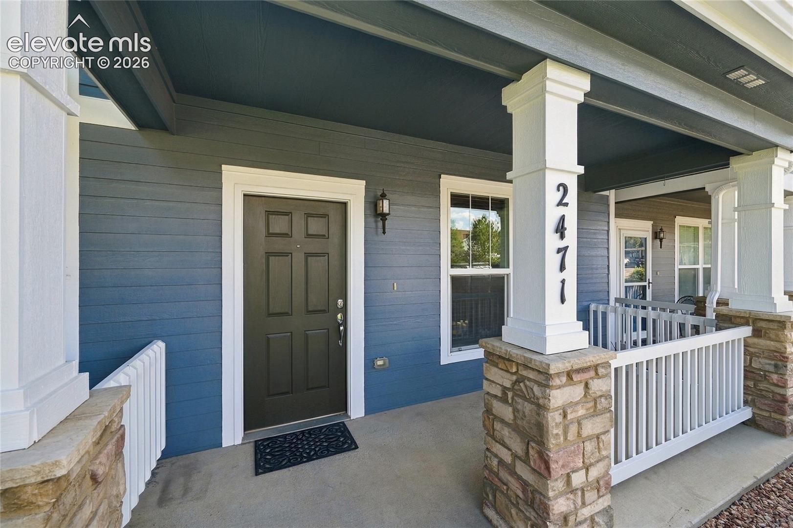 Listing photo 2 for 2471 Obsidian Forest View