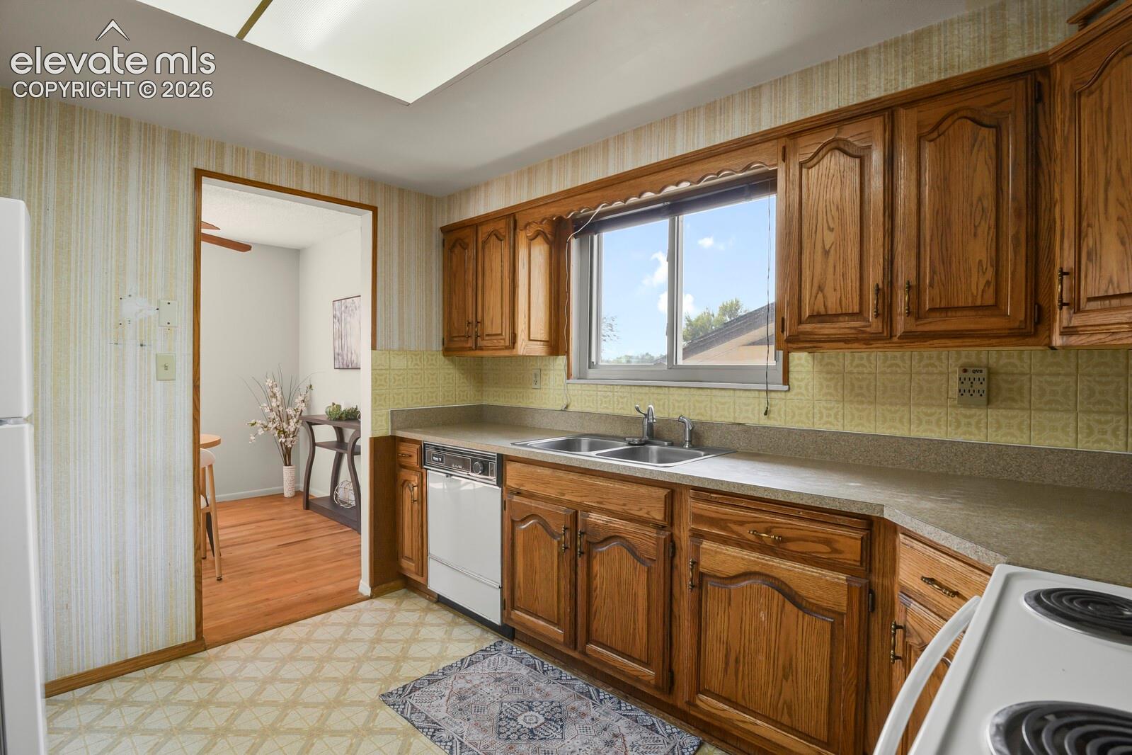 6820 Cliff Palace Court, photo 17