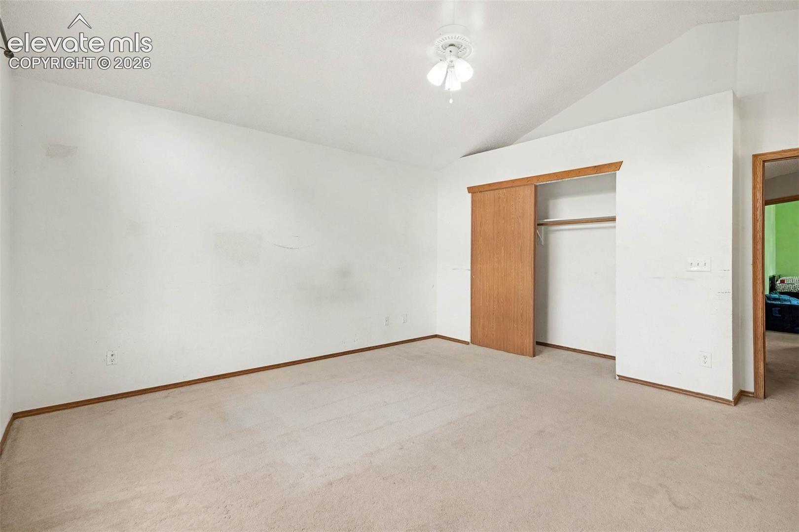 Listing photo 12 for 9419 Daystar Terrace