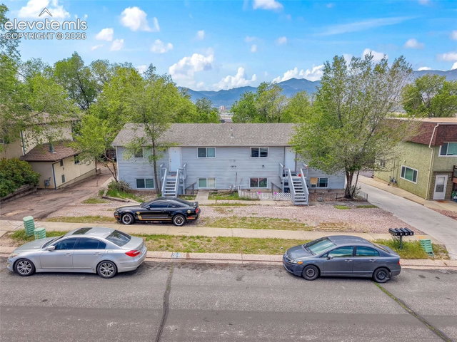 1025 Magnolia Street — listing photo