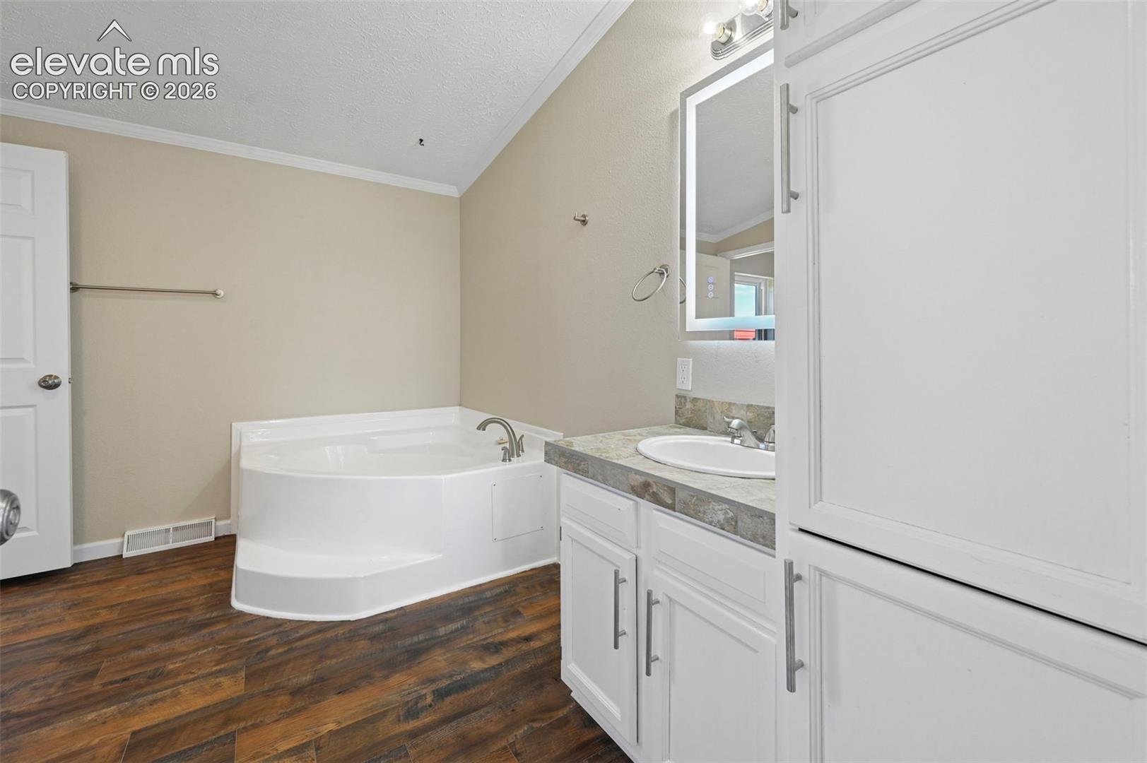 Listing photo 26 for 36680 E Ramah Road