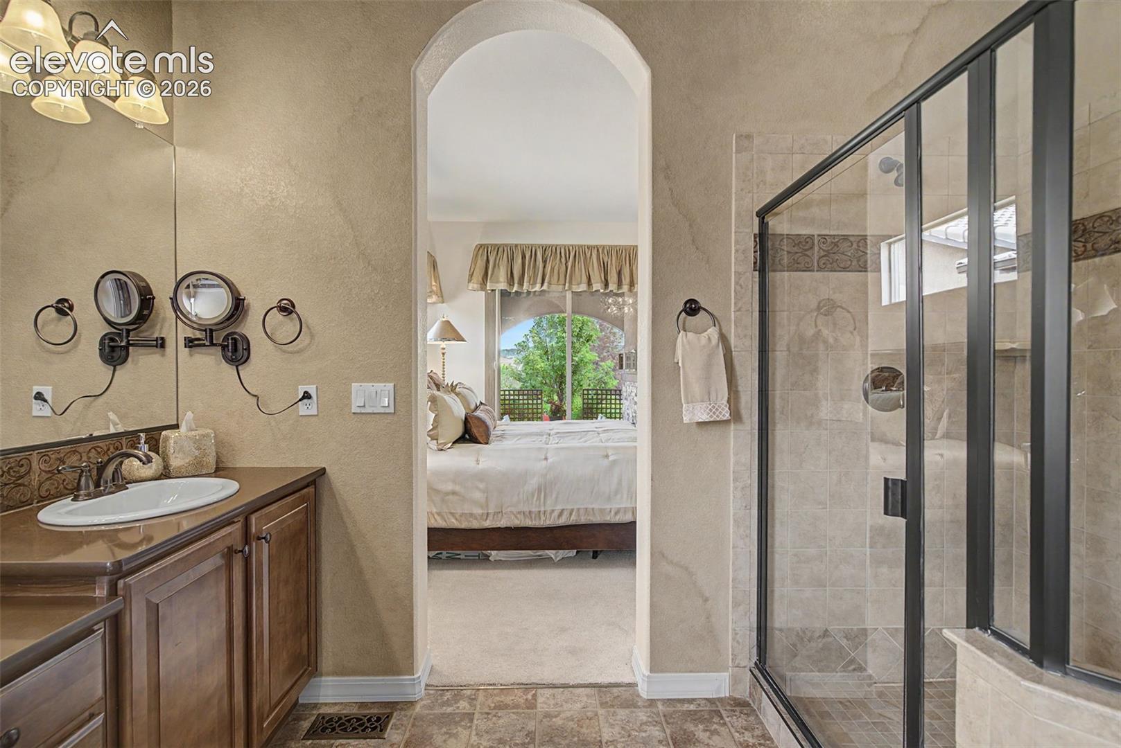 Listing photo 37 for 13060 Penfold Drive